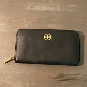 Authentic TORY BURCH Black Continental Wallet
